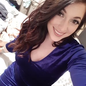 Meet your Posher, Hayley